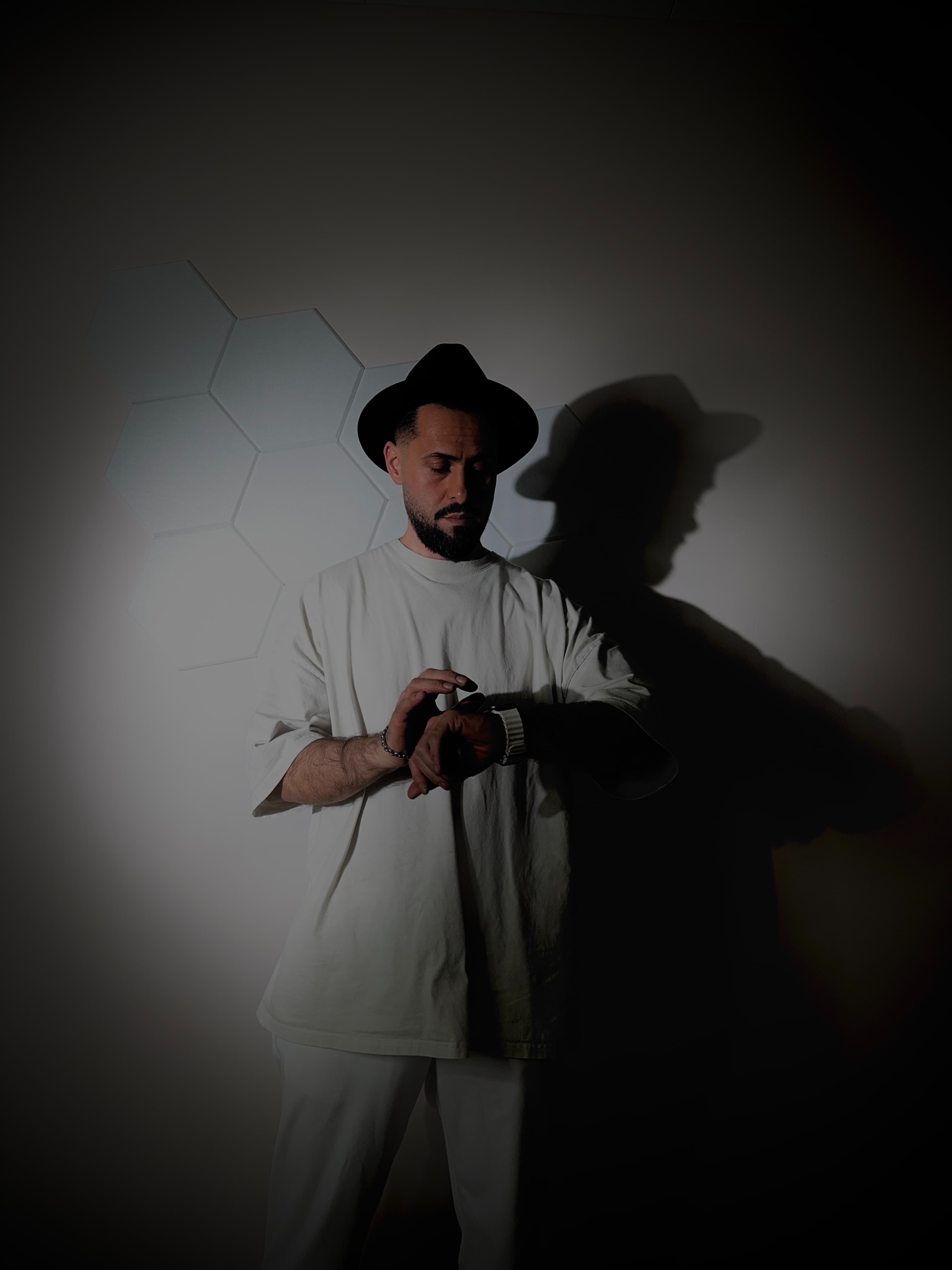 Leo Vee - Hairartist & Geschäftsinhaber