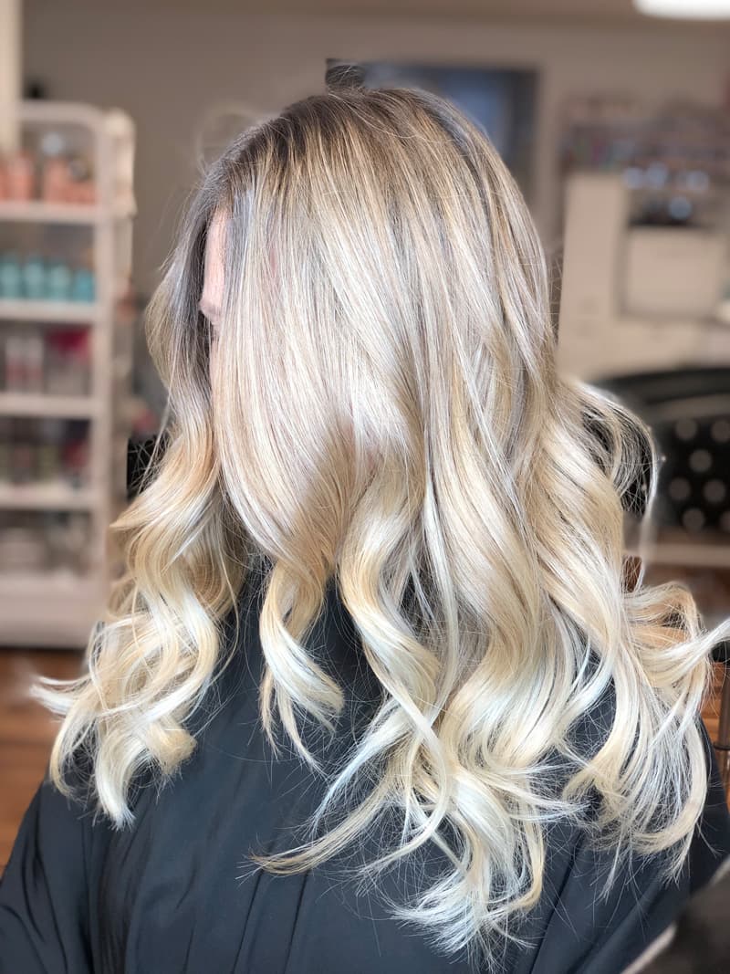Kurzhaarschnitt Damen modern - Coiffeur Basel Innenstadt