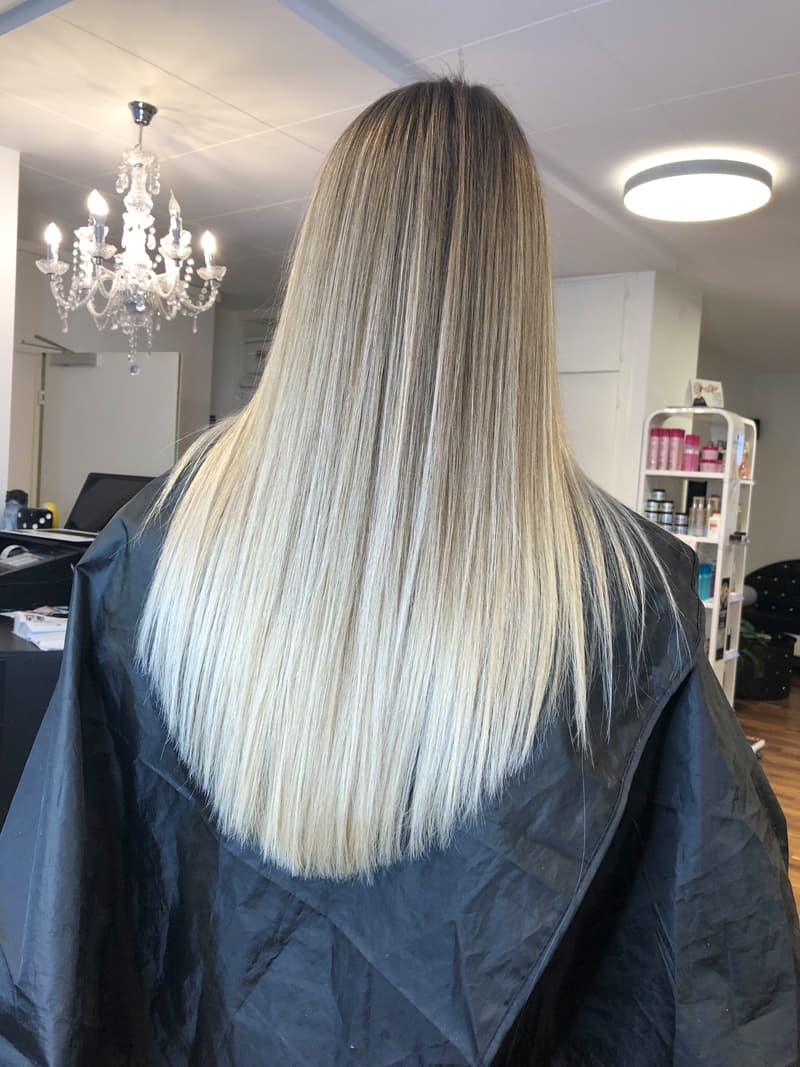 Balayage auf braunem Haar - Hairartist Basel
